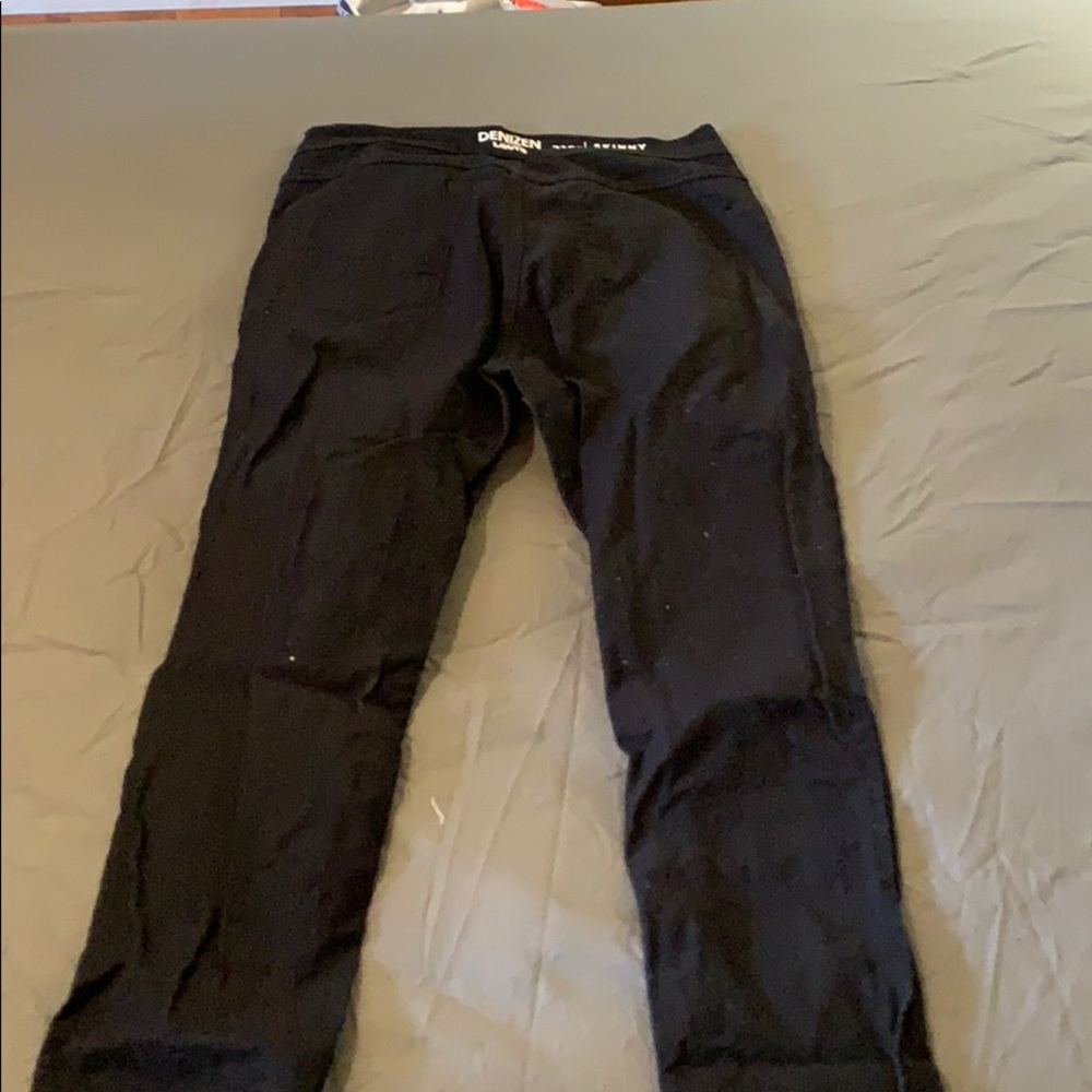 Black skinny jeans
